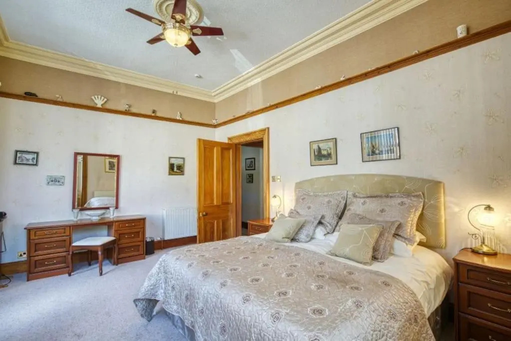 The Old Bank House Self Catering Apartment Dornoch