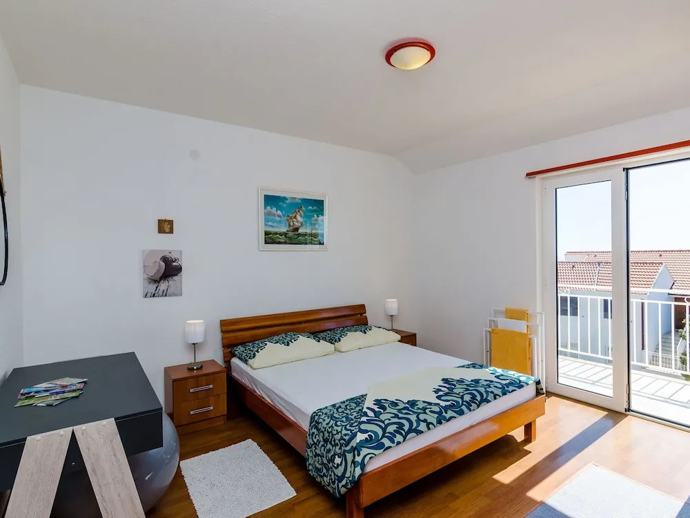 Seaview Apartment in Cavtat Dalmatia With Garden