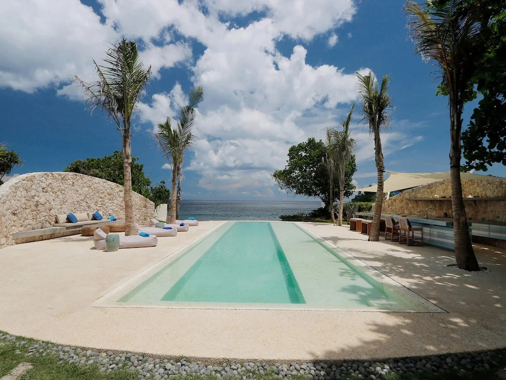 Villa Seascape by Elite Havens