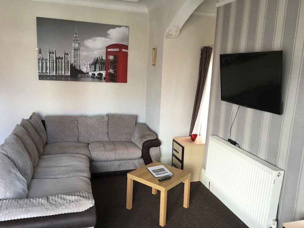 San Remo Apartments Blackpool