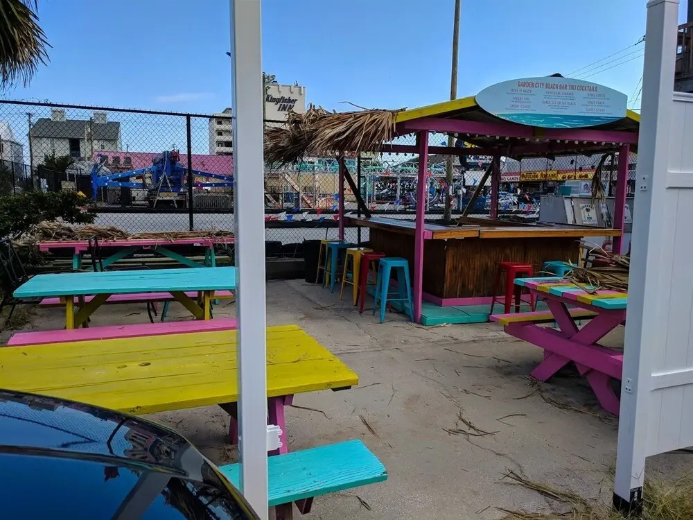 Parrot Head - Pet Friendly Beach Condo! Perfect for 6-7 guests!