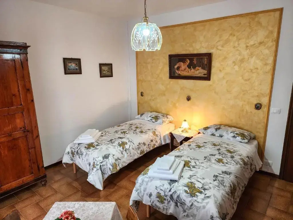 Gold B&B