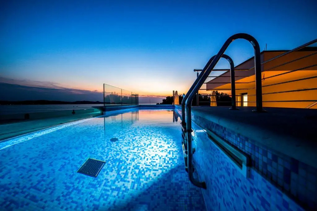 Crystal Holiday Residence
