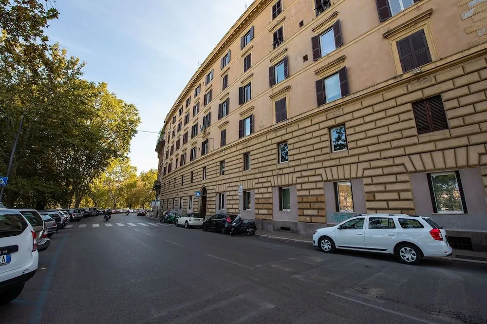 Lungotevere Ripa