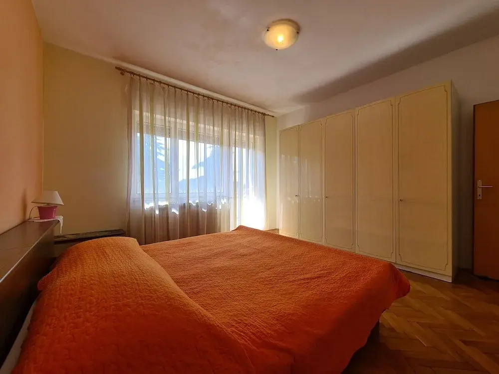 Apartment 930