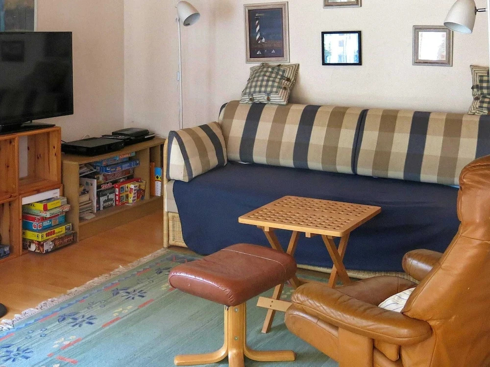 6 Person Holiday Home in Vaeggerlose