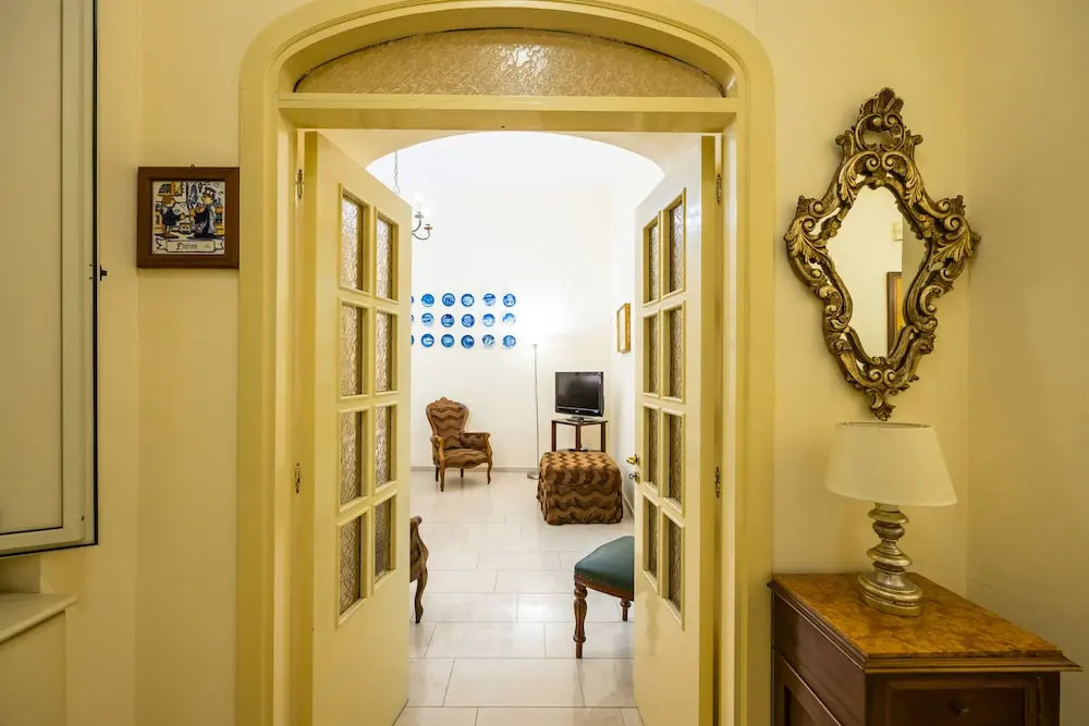 Homely City Apartment by Wonderful Italy