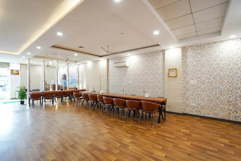 Fabhotel Prime Culture