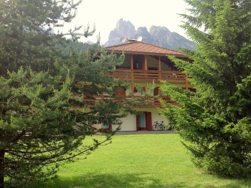 Spacious Chalet with Garden near Ski Area in Tyrol