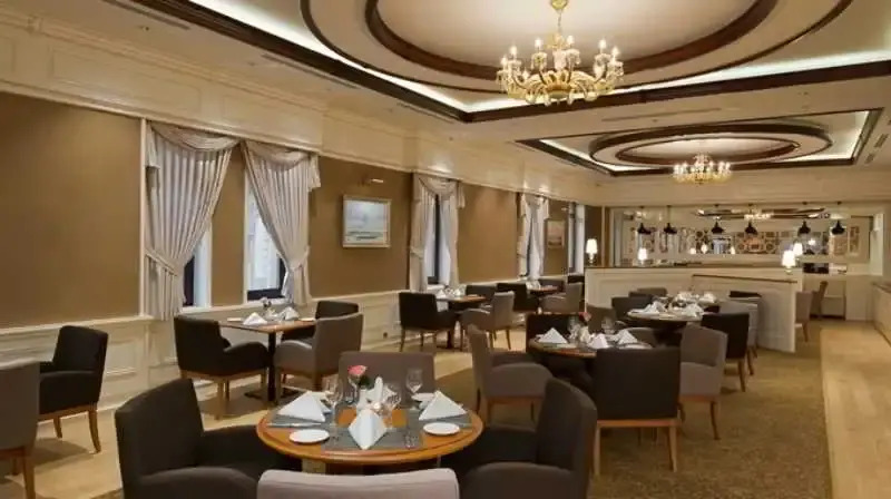 Divan Suites Batum