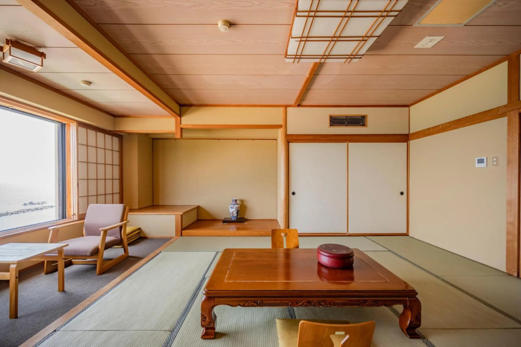 Shima Beach Hotel