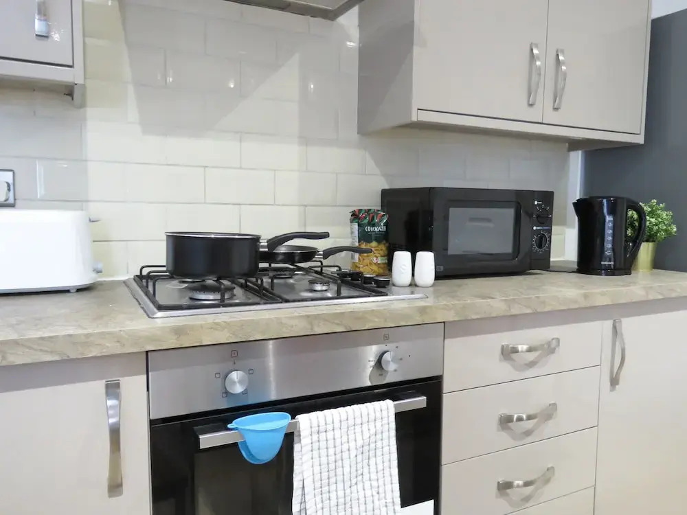Tudors eSuites 4 Bedroom House