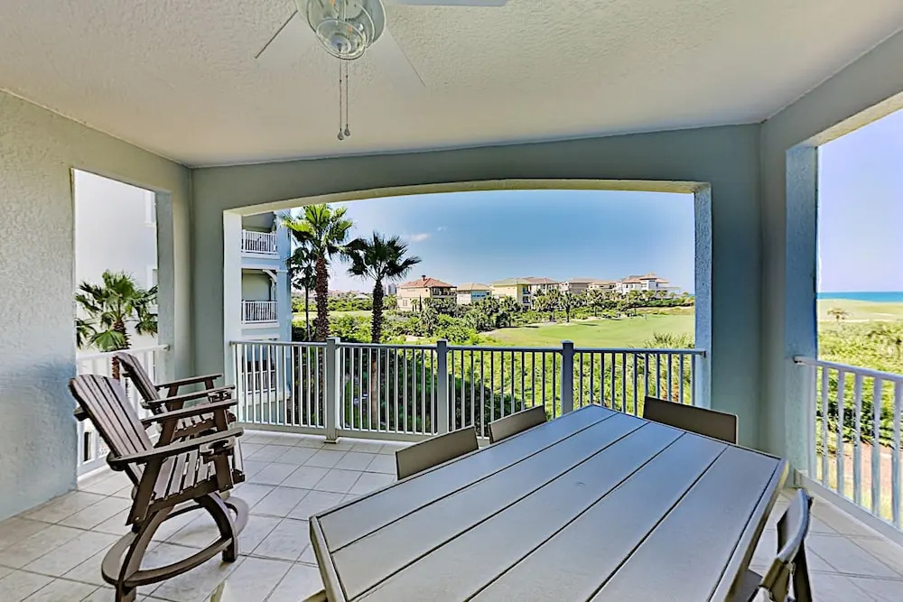 300cbw32 3 Bedroom Condo
