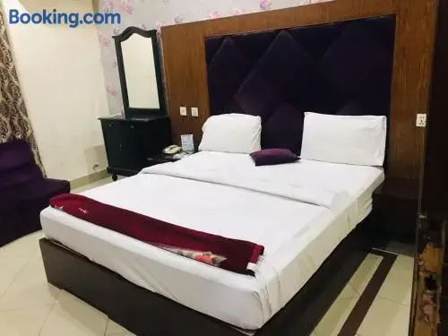 Hotel Royal Luxury Multan