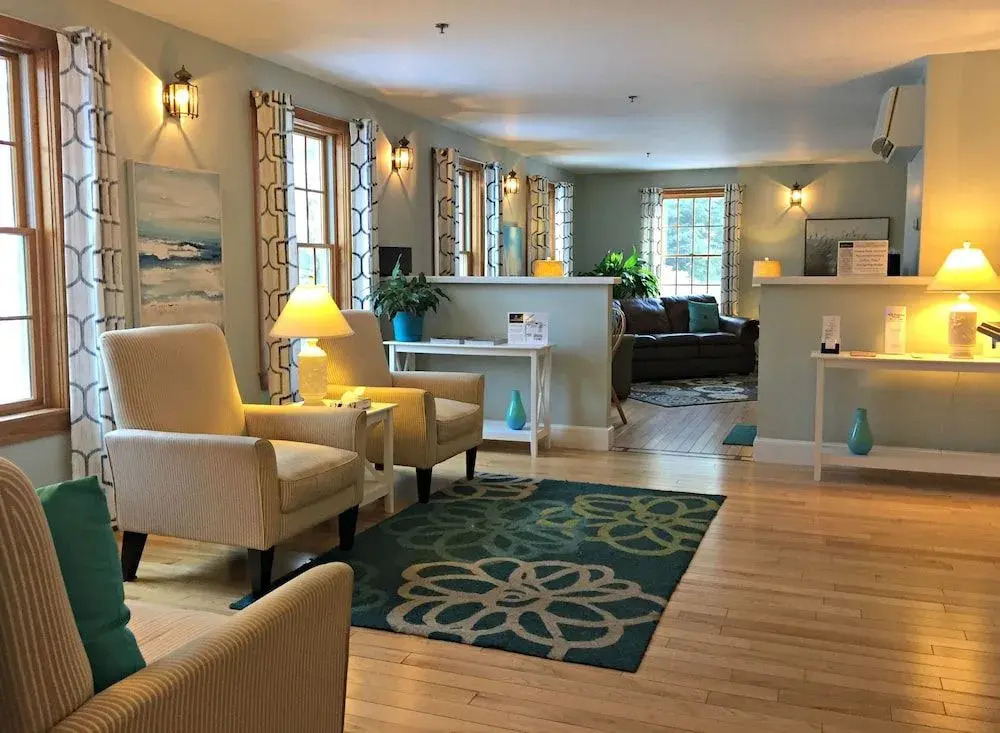 Admirals Inn Resort