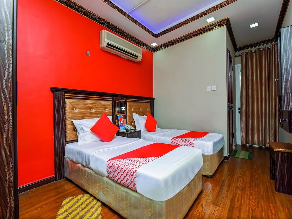 Blue Diamond Hotel