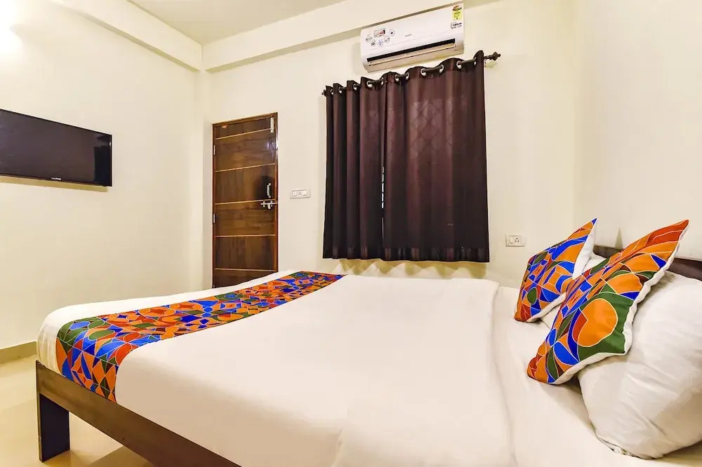 Sulit Comforts By OYO Rooms