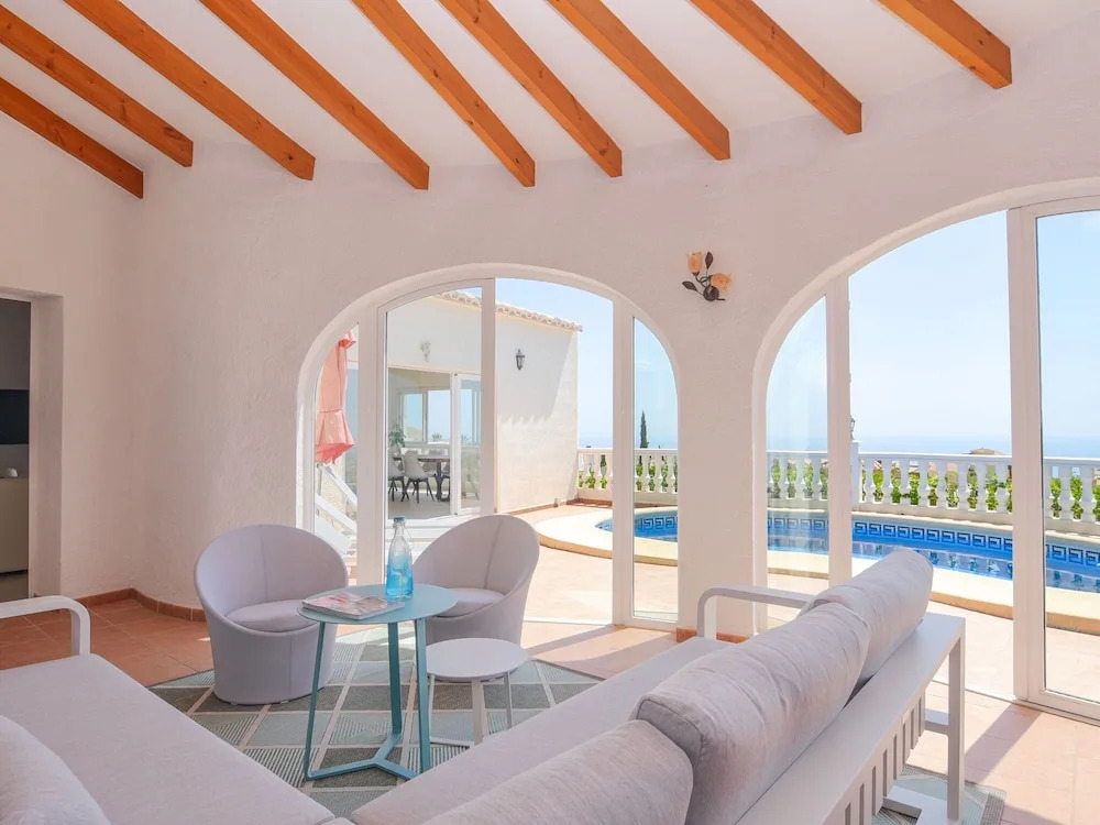 Beautiful Villa in Cumbre Del Sol Private Swimming Pool & 180 Degree sea View