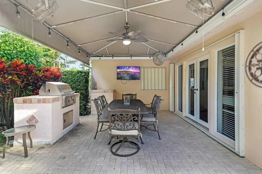 The Cove in Deerfield Beach