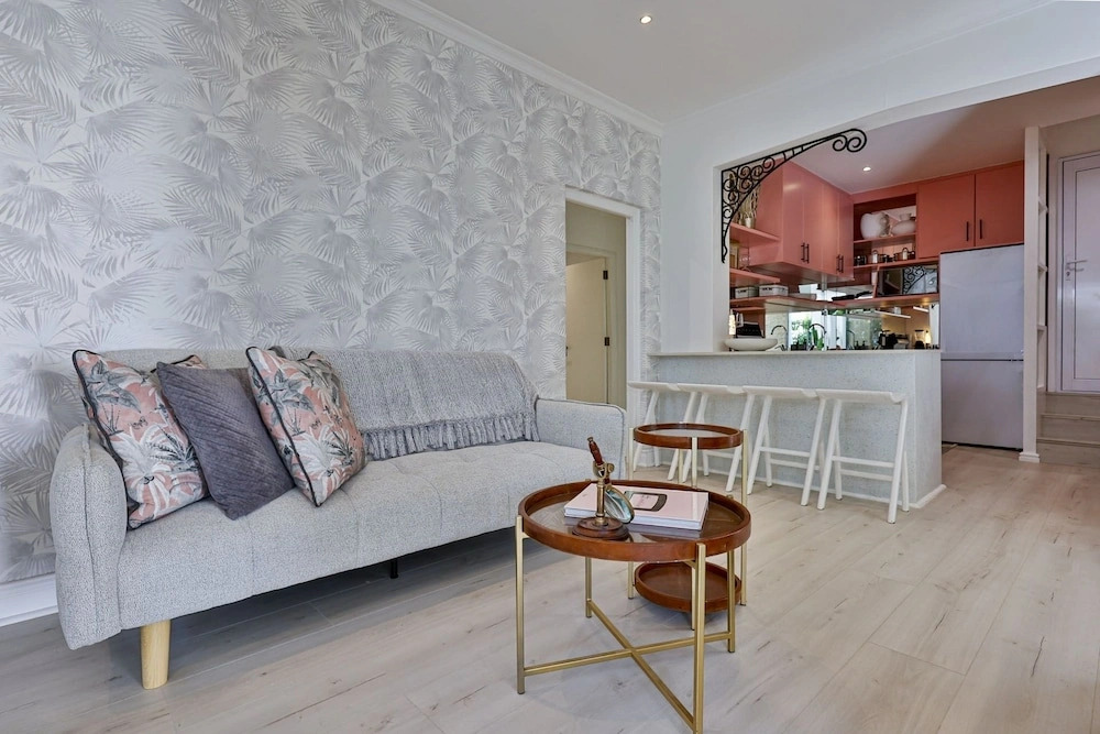 Clifton YOLO Spaces - Clifton Boutique Villa