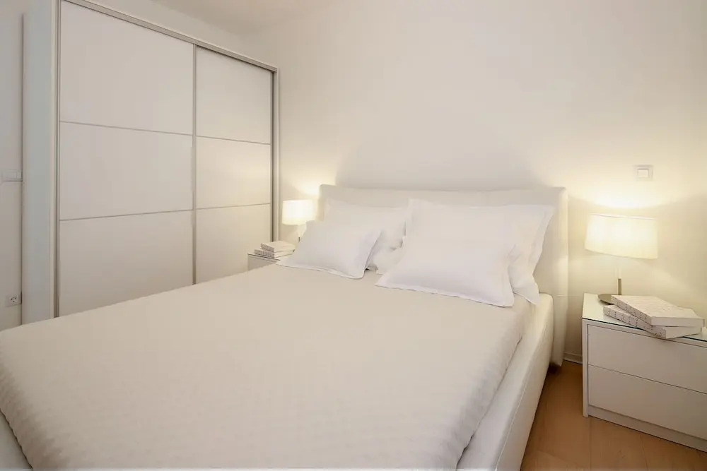 Modern apartment near the sea