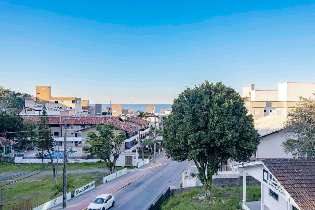 Duplex a 150 metros da Praia de Bombinhas