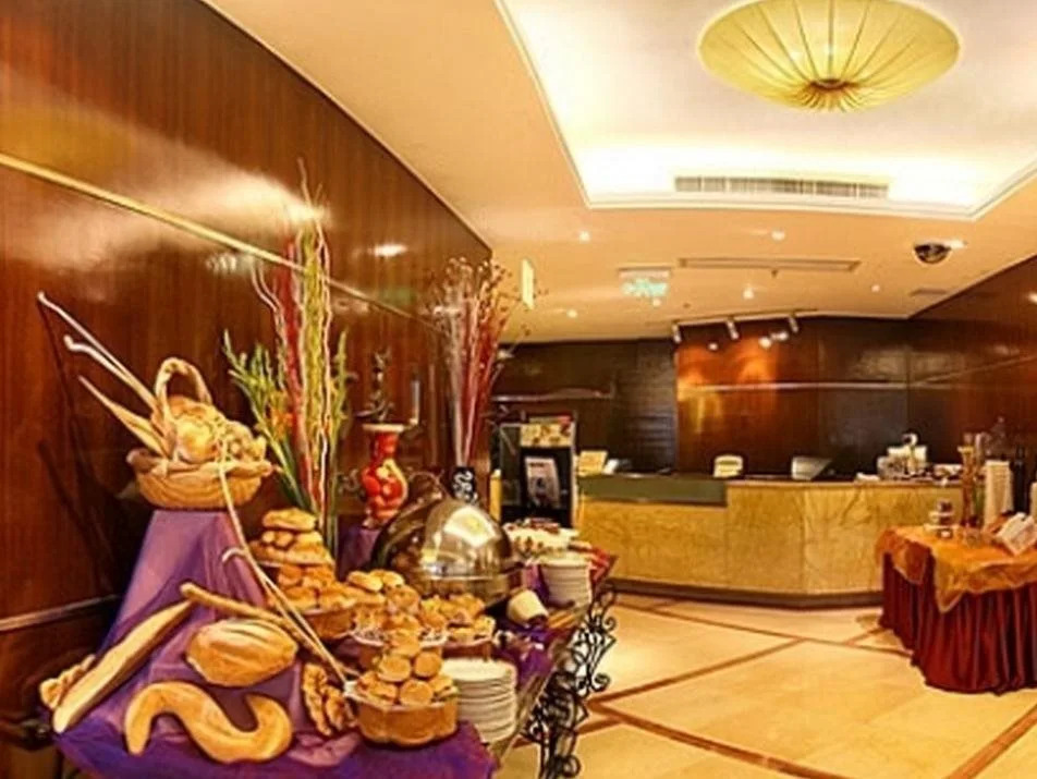 Silver Plaza Quancheng Hotel