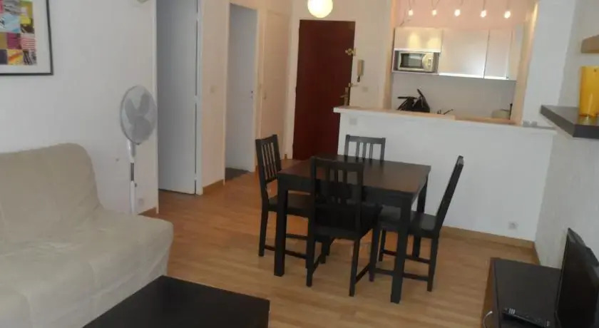 Home Rental Deux Pièces Latour Maubourg Cannes