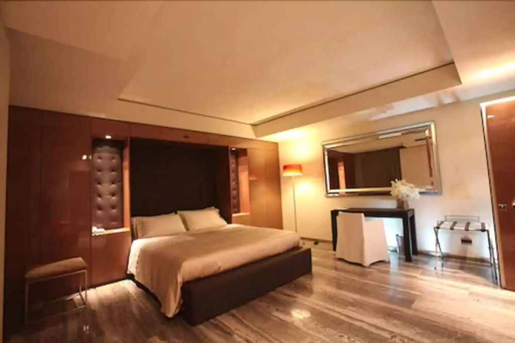 Hotel Romano House