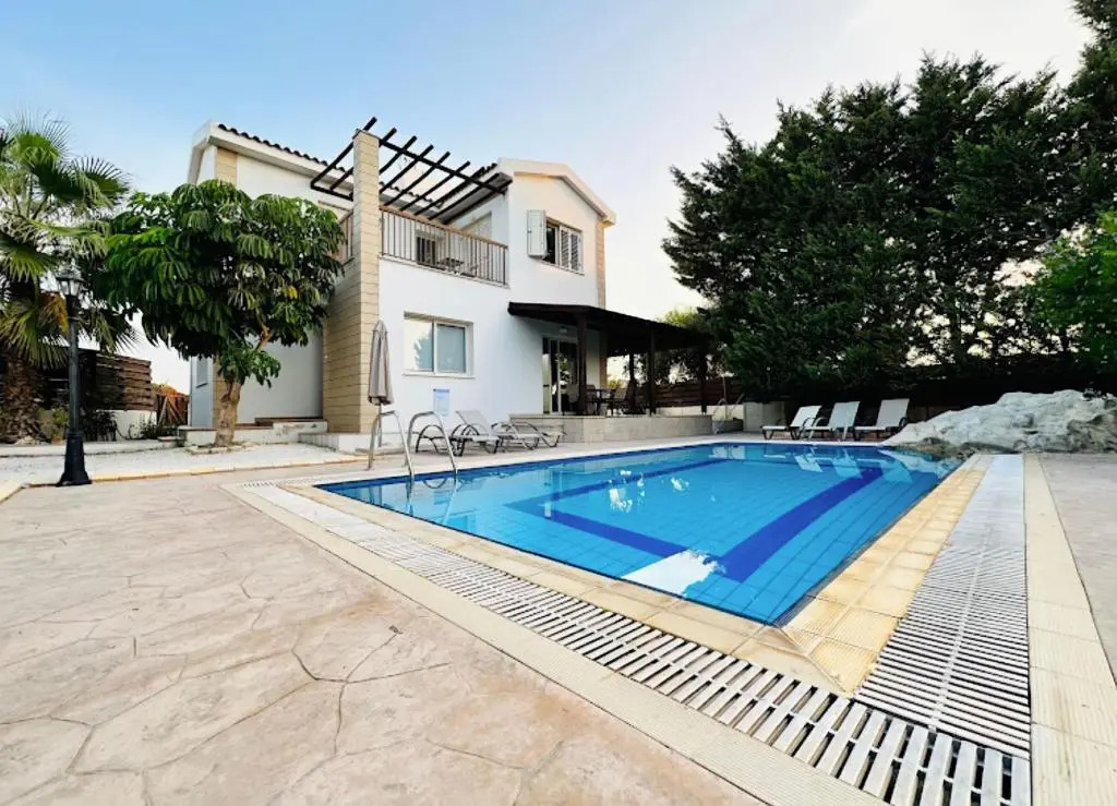 Sunnyside Pool Villa