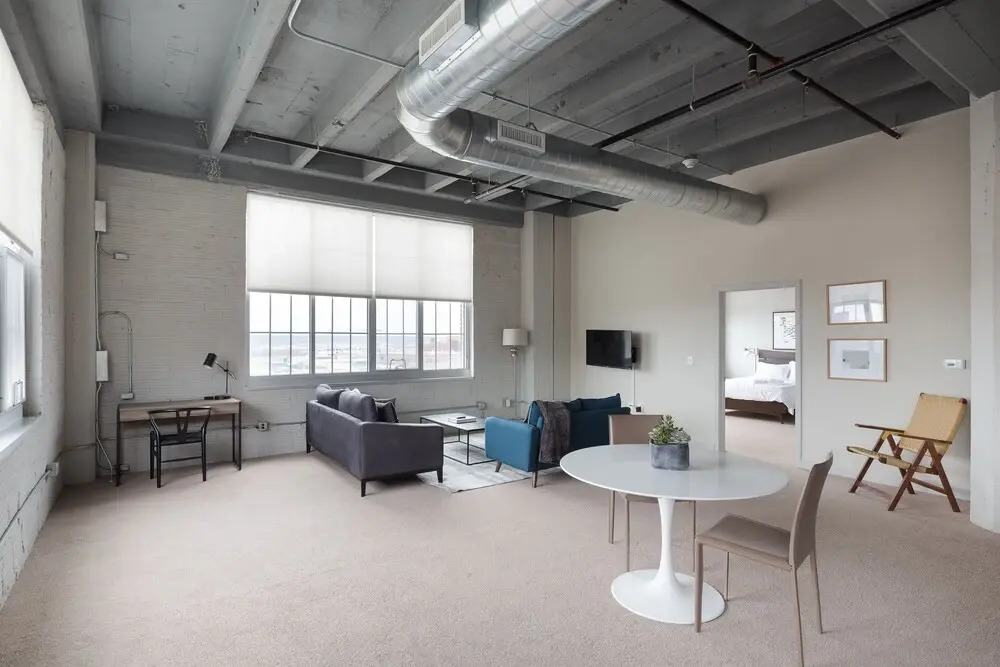 Spacious 1BR with Free Parking | Zen@Boss