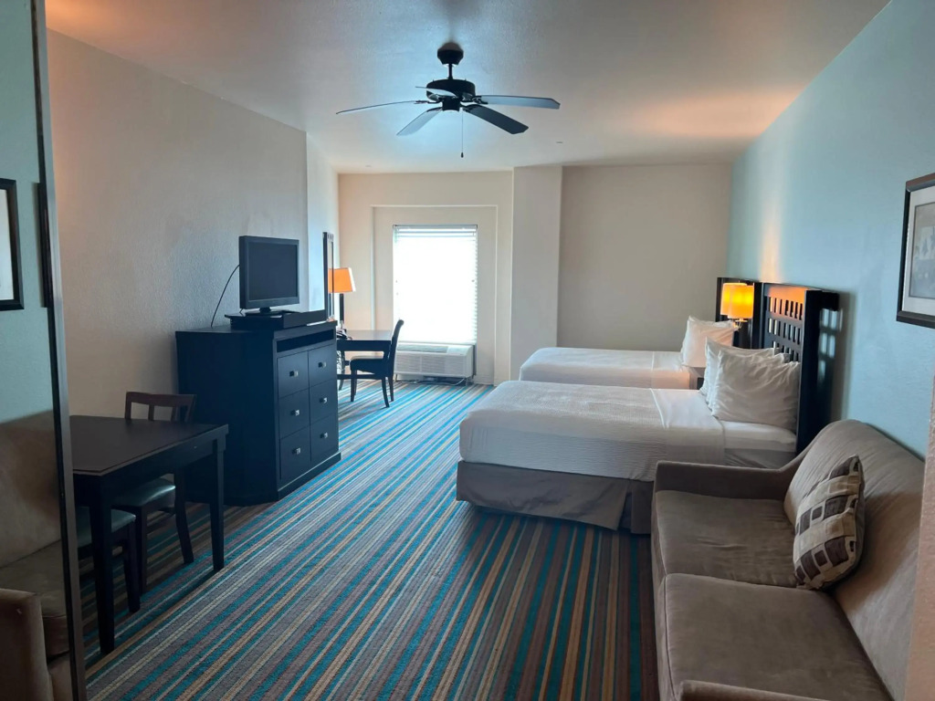 Sunchase Inn & Suites
