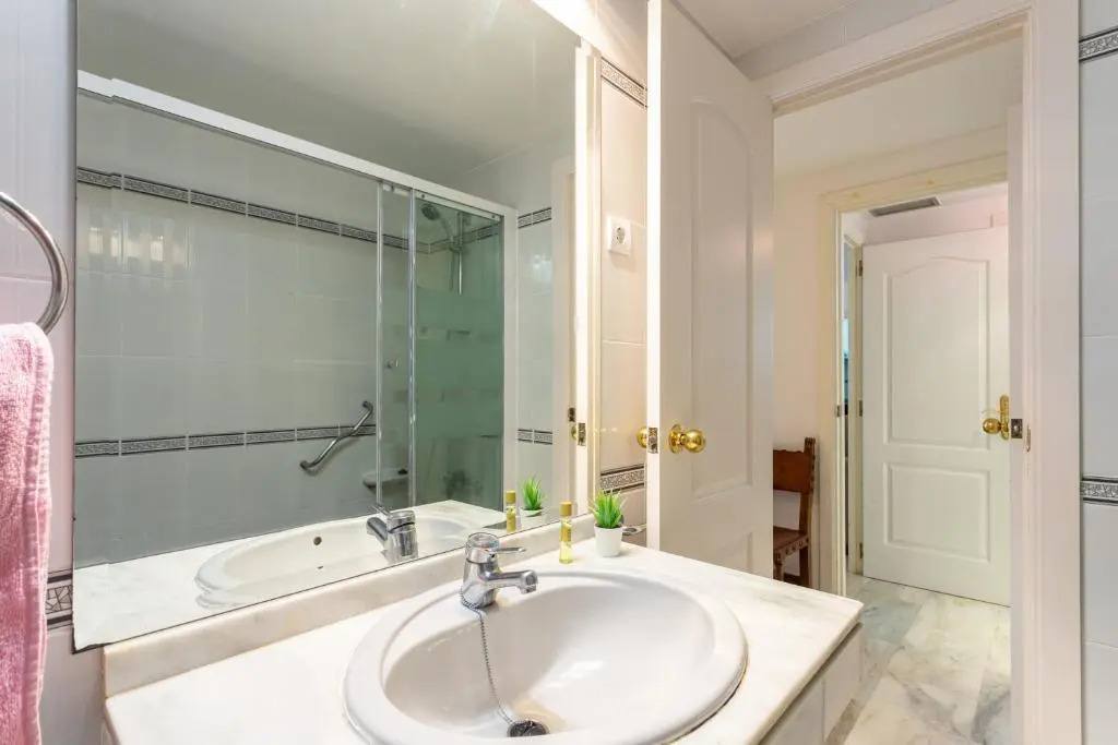 Lunamar 63 Apartment by GHR Rentals