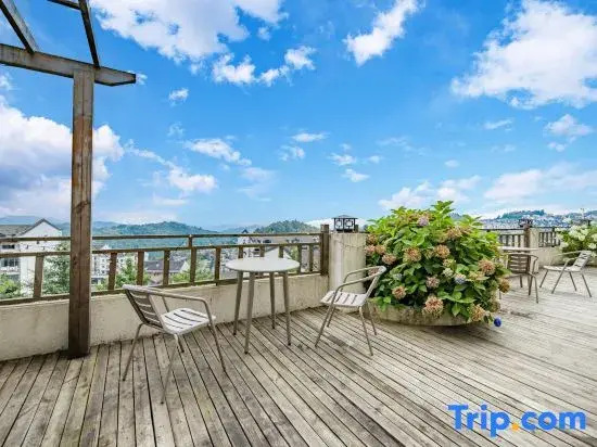 Xianmao Yard Guesthouse