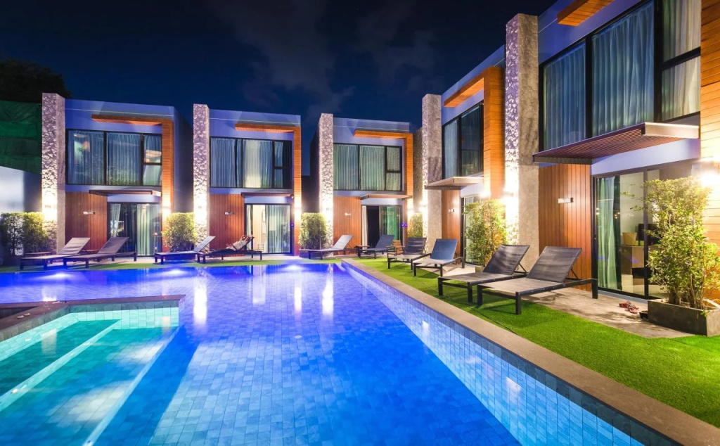 Peace Blue Naiharn Naturist Resort Phuket SHA Extra Plus