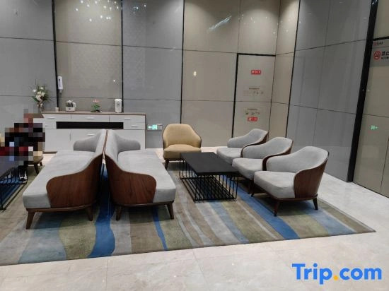 One roomluxury-Style Hotel（Tianma Central Square ）
