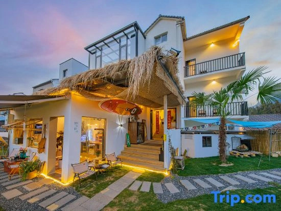 Yue Shan Yunshang · Anji Yunshang Caoyuan Tent Boutique Stay (Xiongmao Buluo Tanxian Leyuan)