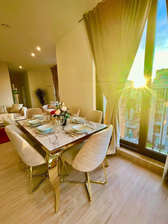 One Lux Stay Near Antwerp Central - 1 Bedroom
