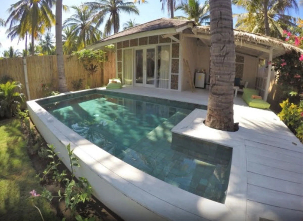 Sunset Palms Resort