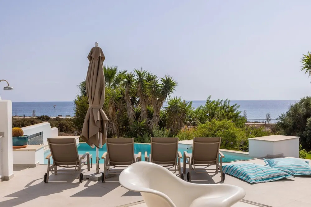 Protaras Seafront Villa AleMar