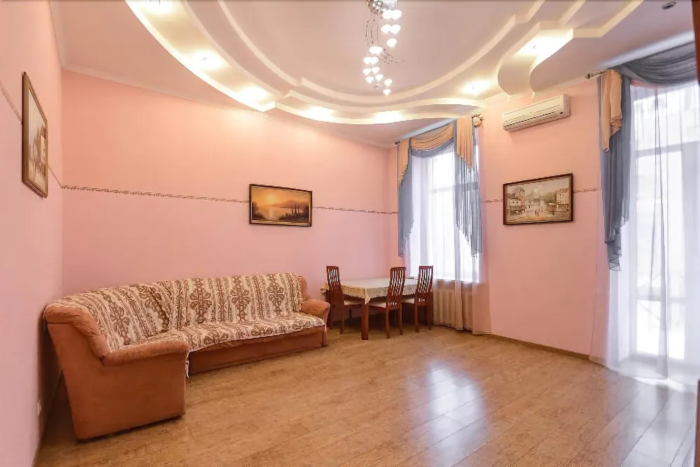 Kiev Accommodation Apartments on Basseina st