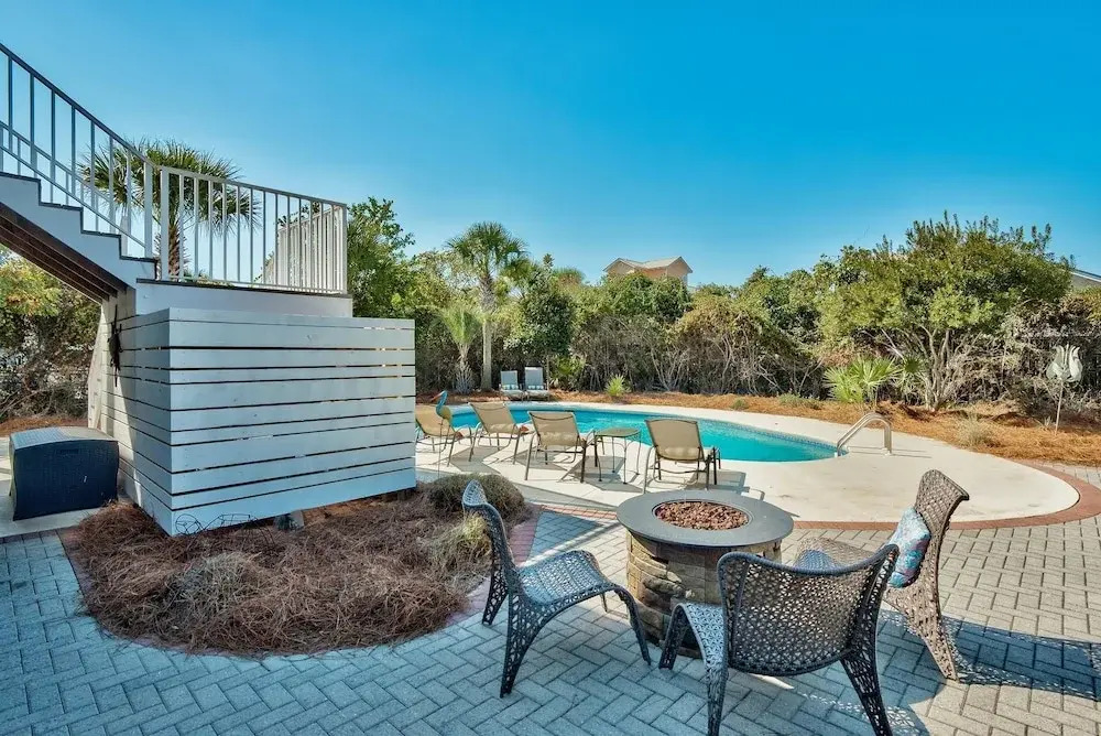 Blue Sky 4 Bedroom Holiday Home by Five Star Properties