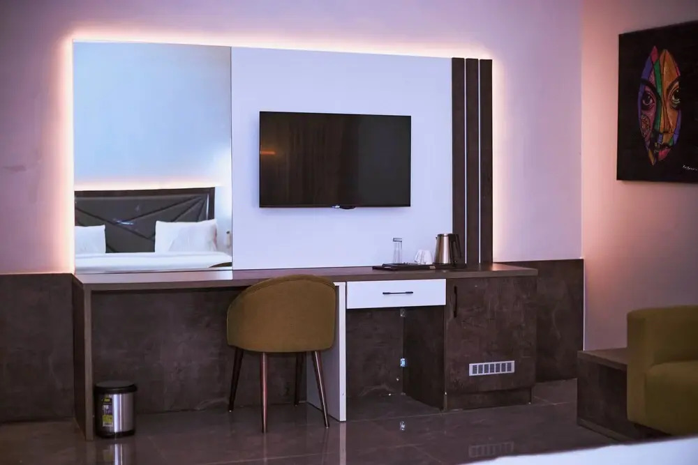 Saint Tropez Hotel and Suites