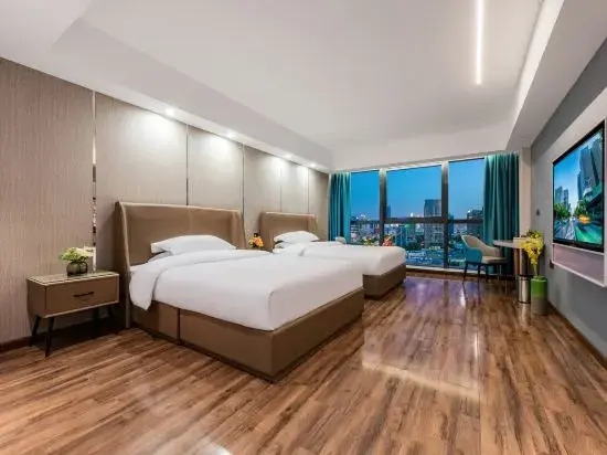Manlu CC Hotel (Zhengzhou East Railway Station China Resources Times Square Branch)