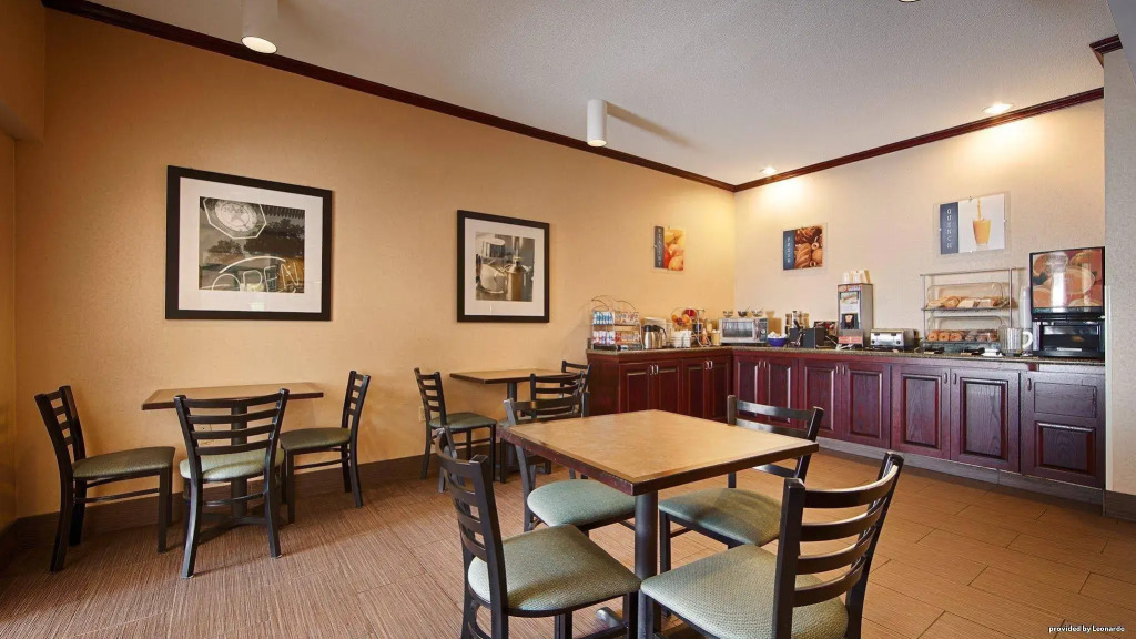 Best Western PLUS Executive Inn