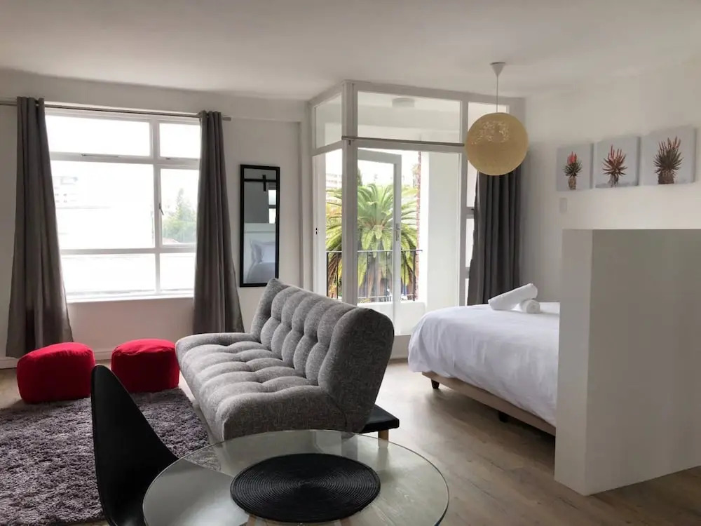 Studio Apartment in Green Point Cape Town