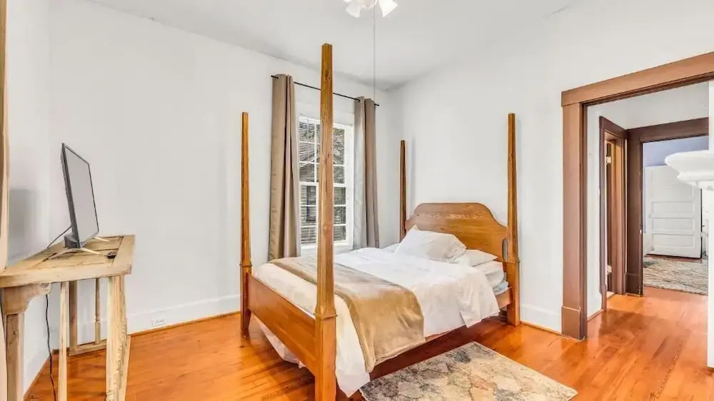 Charming 100-year-old duplex in Historic District