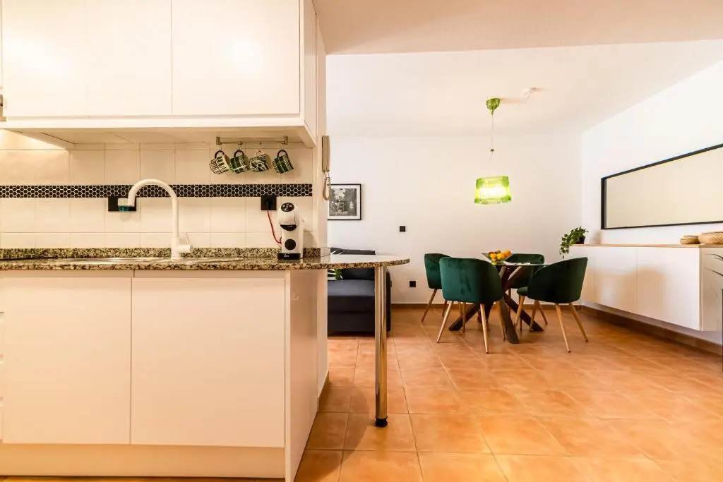 Albir Apartments by Renteando