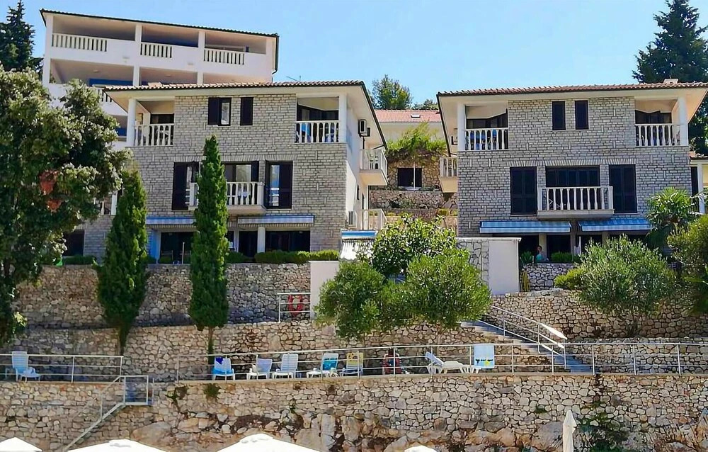 Awesome Apartment in Primosten With Wifi and 2 Bedrooms
