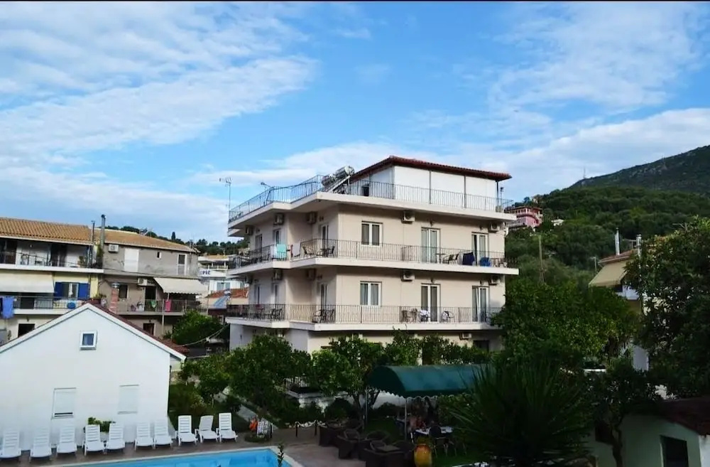 Central Hotel